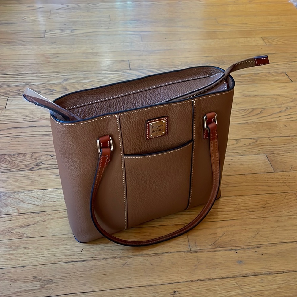 Dooney & Bourke Small Lexington Bag Caramel!! Never used with tags!!